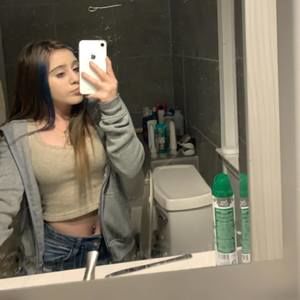 Meet your Posher, Kayla